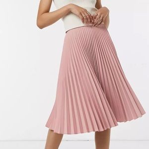 Lea & Viola Light Pink Pleated Skirt - Size M (EUC)